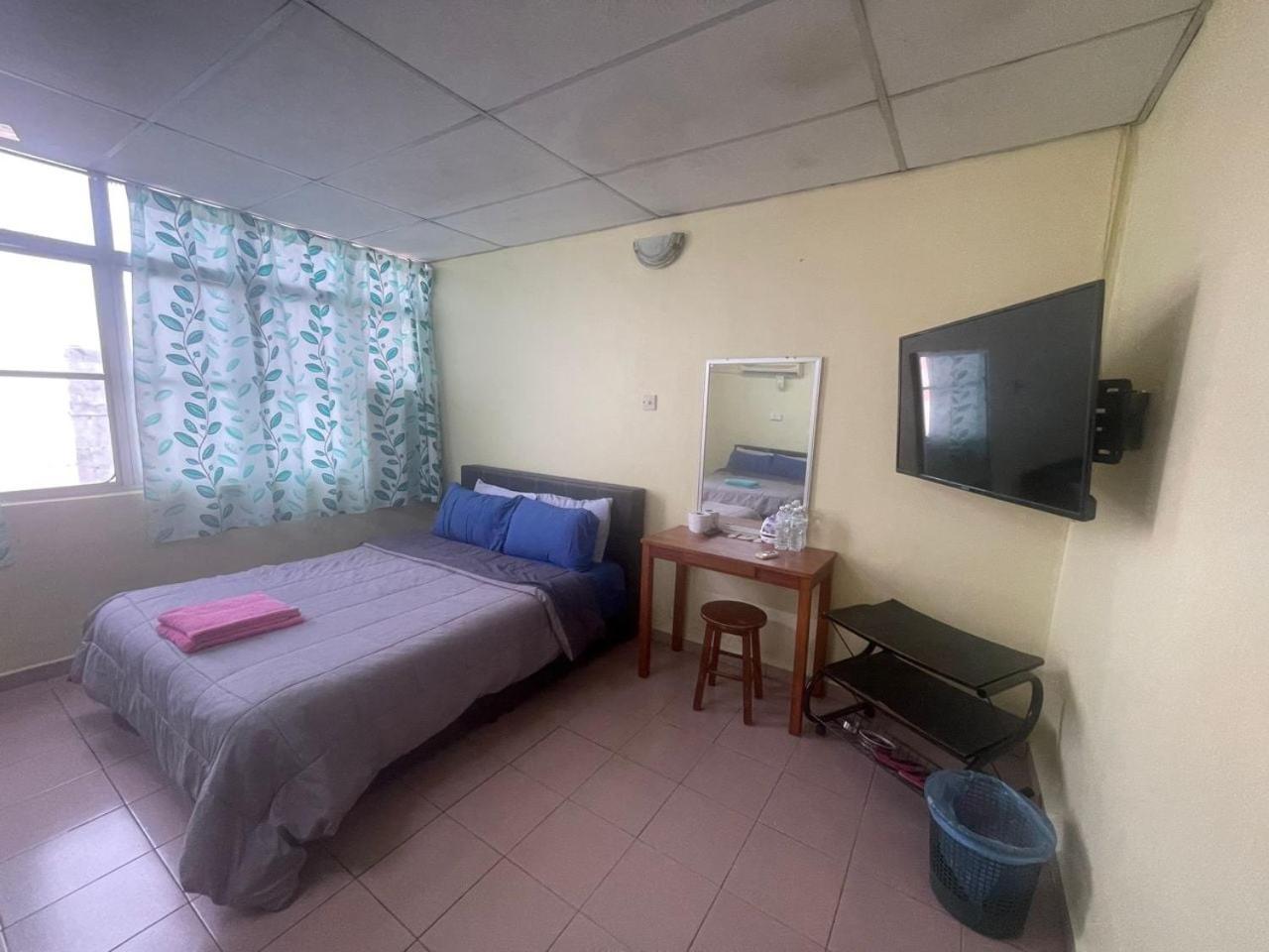 Oyo 90914 Hotel Mei Wah Kampong Selanchor Экстерьер фото