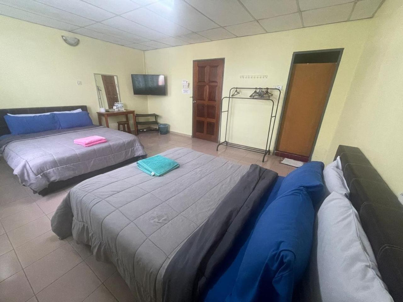 Oyo 90914 Hotel Mei Wah Kampong Selanchor Экстерьер фото
